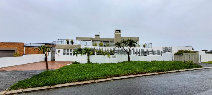 4 Bedroom Property for Sale in Vermont Western Cape